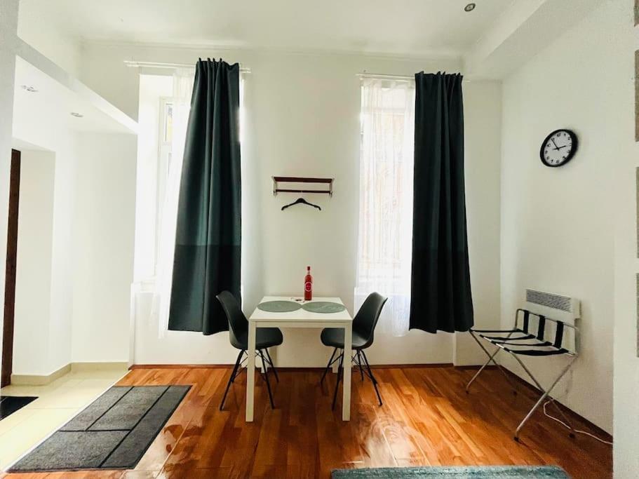 Kazy8 New Life Apartment Budapest Exterior foto
